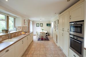 Kitchen Breakfast Room (2)- click for photo gallery